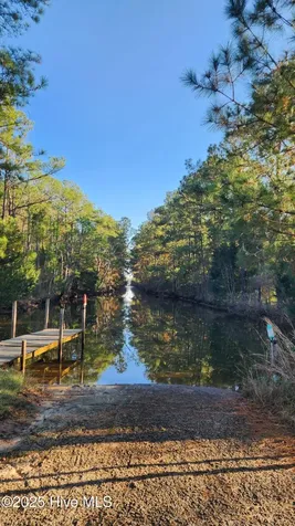 187 Pamlico Parkway Beaufort NC 28516