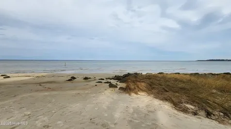 187 Pamlico Parkway Beaufort NC 28516