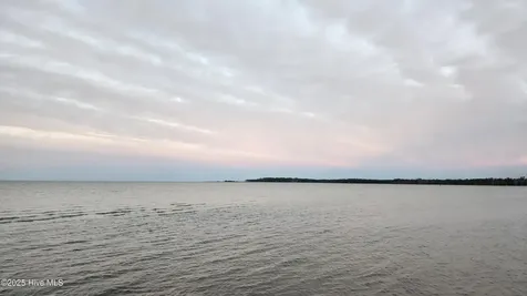 187 Pamlico Parkway Beaufort NC 28516