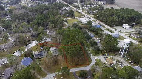 50 Gilgo Road Oriental NC 28571