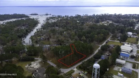 50 Gilgo Road Oriental NC 28571