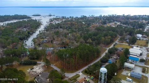 50 Gilgo Road Oriental NC 28571
