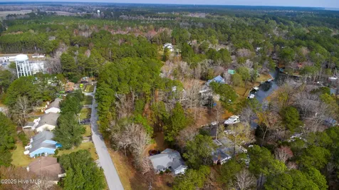 50 Gilgo Road Oriental NC 28571