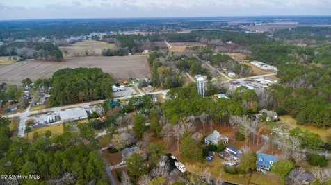 50 Gilgo Road Oriental NC 28571