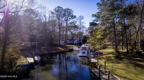 50 Gilgo Road Oriental NC 28571