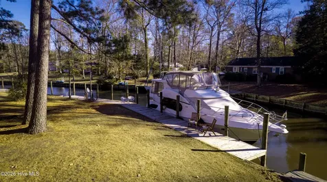 50 Gilgo Road Oriental NC 28571