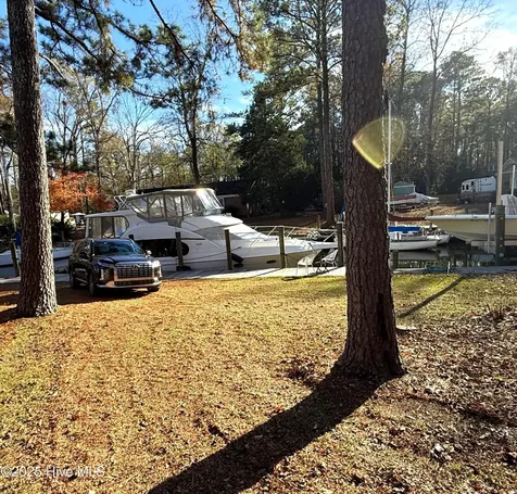 50 Gilgo Road Oriental NC 28571