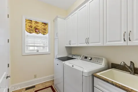 3992 Wyndmere Drive Southport NC 28461