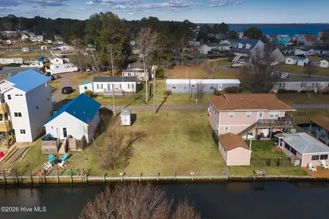 107 Reef Lane Grandy NC 27939