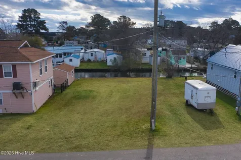 107 Reef Lane Grandy NC 27939