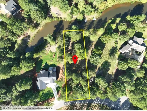 125 Troys Point West End NC 27376