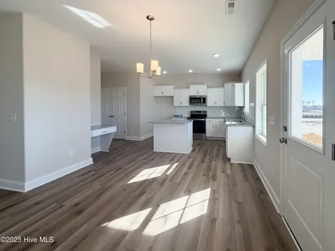763 Aria Lane Hubert NC 28539