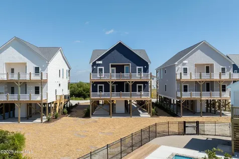 117 Lacosta Place North Topsail Beach NC 28460