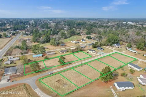 134 Hillside Street Clarkton NC 28433