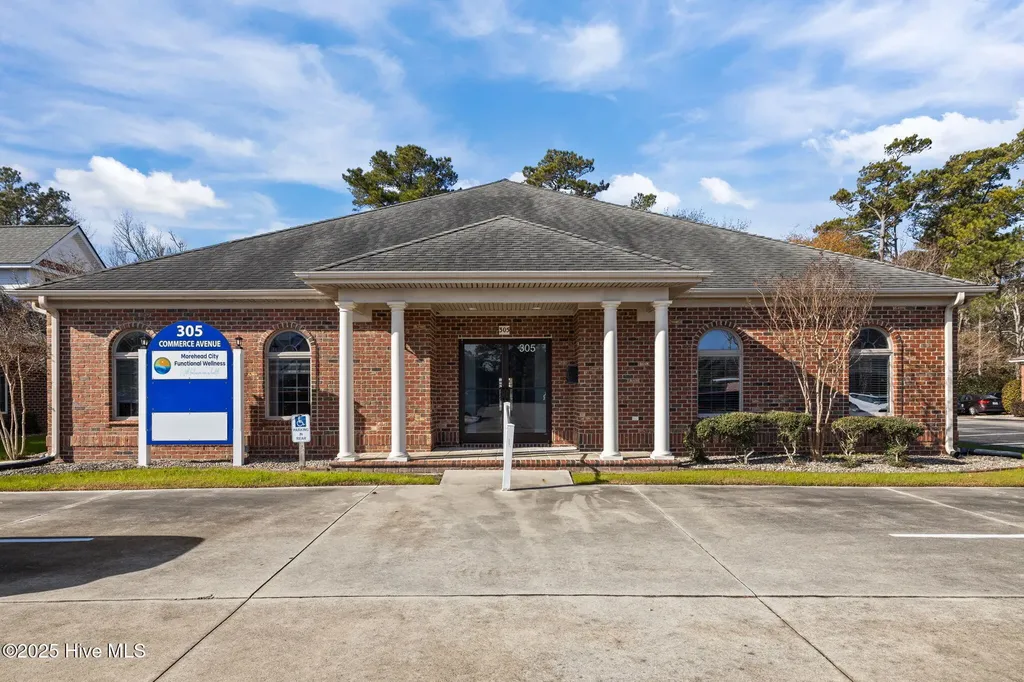 305 Commerce Avenue Morehead City NC 28557