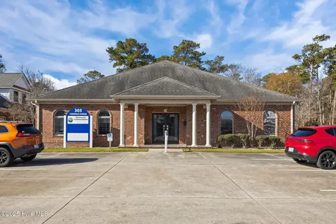 305 Commerce Avenue Morehead City NC 28557
