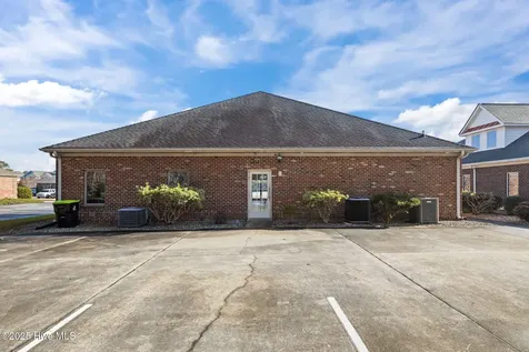305 Commerce Avenue Morehead City NC 28557