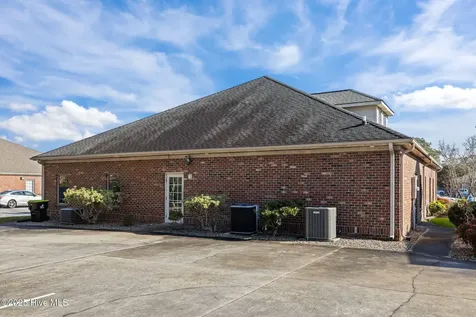 305 Commerce Avenue Morehead City NC 28557