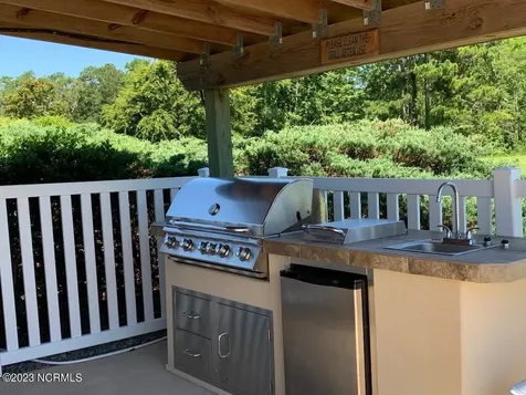 21 Meadow Lane Arapahoe NC 28510