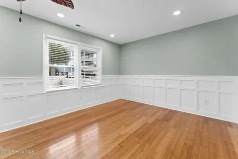 142 Carolina Avenue Holden Beach NC 28462
