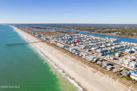 142 Carolina Avenue Holden Beach NC 28462
