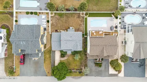 142 Carolina Avenue Holden Beach NC 28462