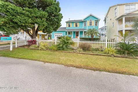 142 Carolina Avenue Holden Beach NC 28462