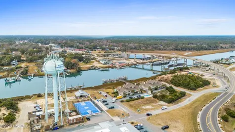 142 Carolina Avenue Holden Beach NC 28462