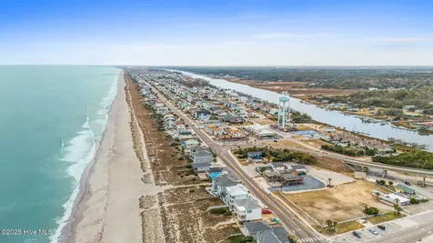 142 Carolina Avenue Holden Beach NC 28462