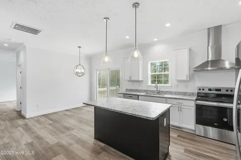 9163 Southern Boulevard SE Winnabow NC 28479