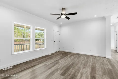 9163 Southern Boulevard SE Winnabow NC 28479