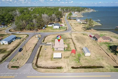 110 Seaview Drive Elizabeth City NC 27909
