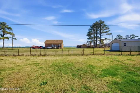 110 Seaview Drive Elizabeth City NC 27909