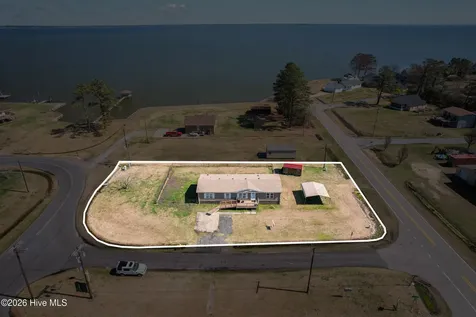 110 Seaview Drive Elizabeth City NC 27909