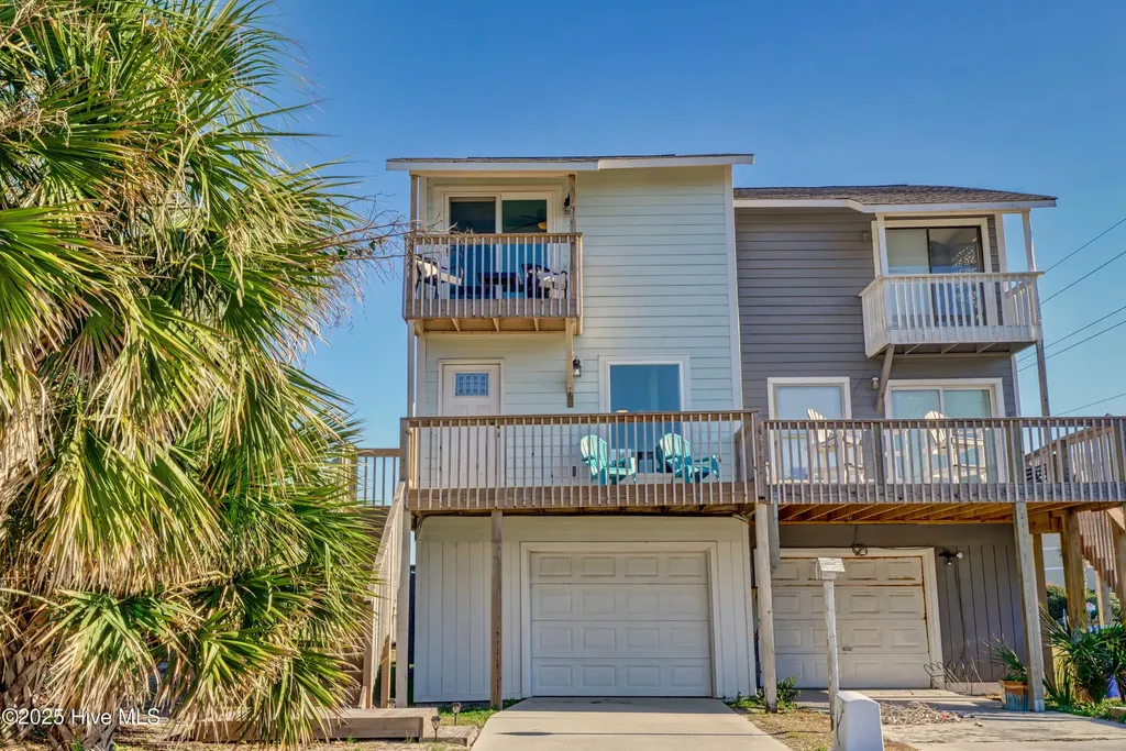 202 Bayview Drive North Topsail Beach NC 28460
