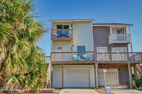 202 Bayview Drive North Topsail Beach NC 28460