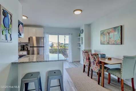 202 Bayview Drive North Topsail Beach NC 28460
