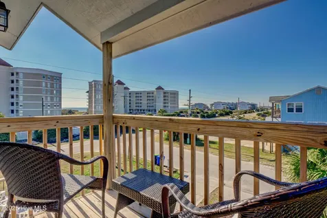 202 Bayview Drive North Topsail Beach NC 28460
