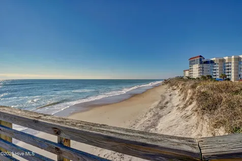 202 Bayview Drive North Topsail Beach NC 28460