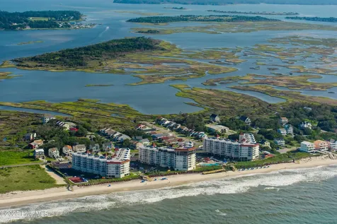 202 Bayview Drive North Topsail Beach NC 28460