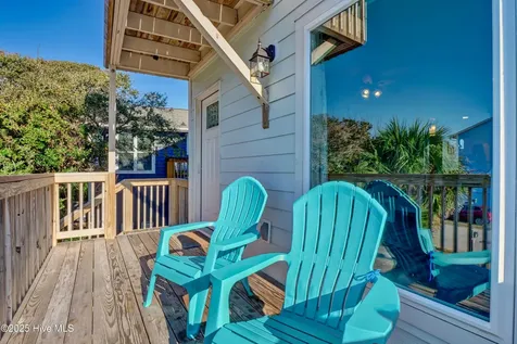 202 Bayview Drive North Topsail Beach NC 28460