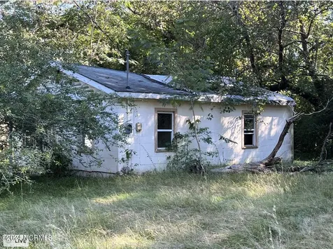 1116 Phillips Street Clinton NC 28328