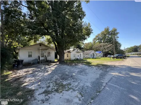 1116 Phillips Street Clinton NC 28328