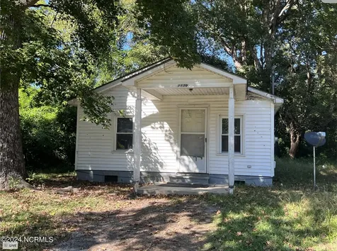 1116 Phillips Street Clinton NC 28328