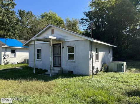 1116 Phillips Street Clinton NC 28328