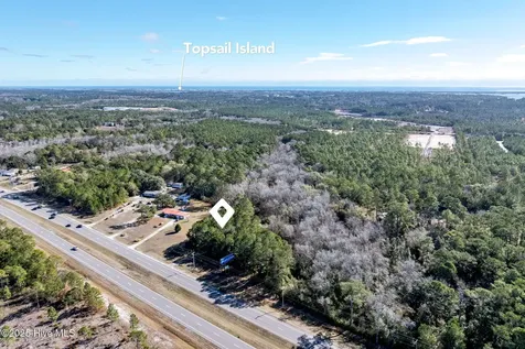 24324 Us Highway 17 Hampstead NC 28443