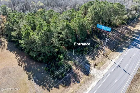 24324 Us Highway 17 Hampstead NC 28443