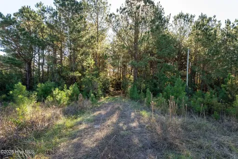 24324 Us Highway 17 Hampstead NC 28443