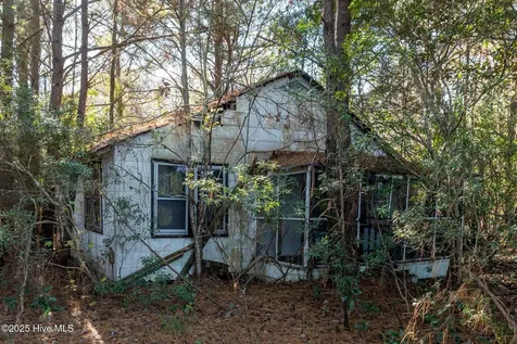 24324 Us Highway 17 Hampstead NC 28443