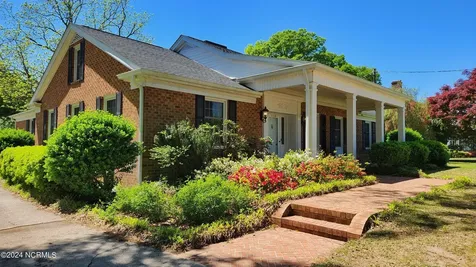 105 Finch Street Clinton NC 28328